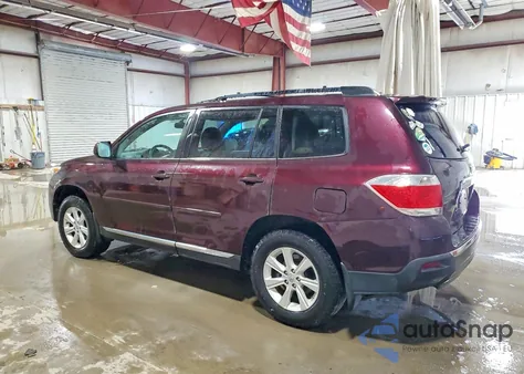 2011 Toyota Highlander Base z USA, uszkodzony, nr VIN 5TDBK3EH1BS053051